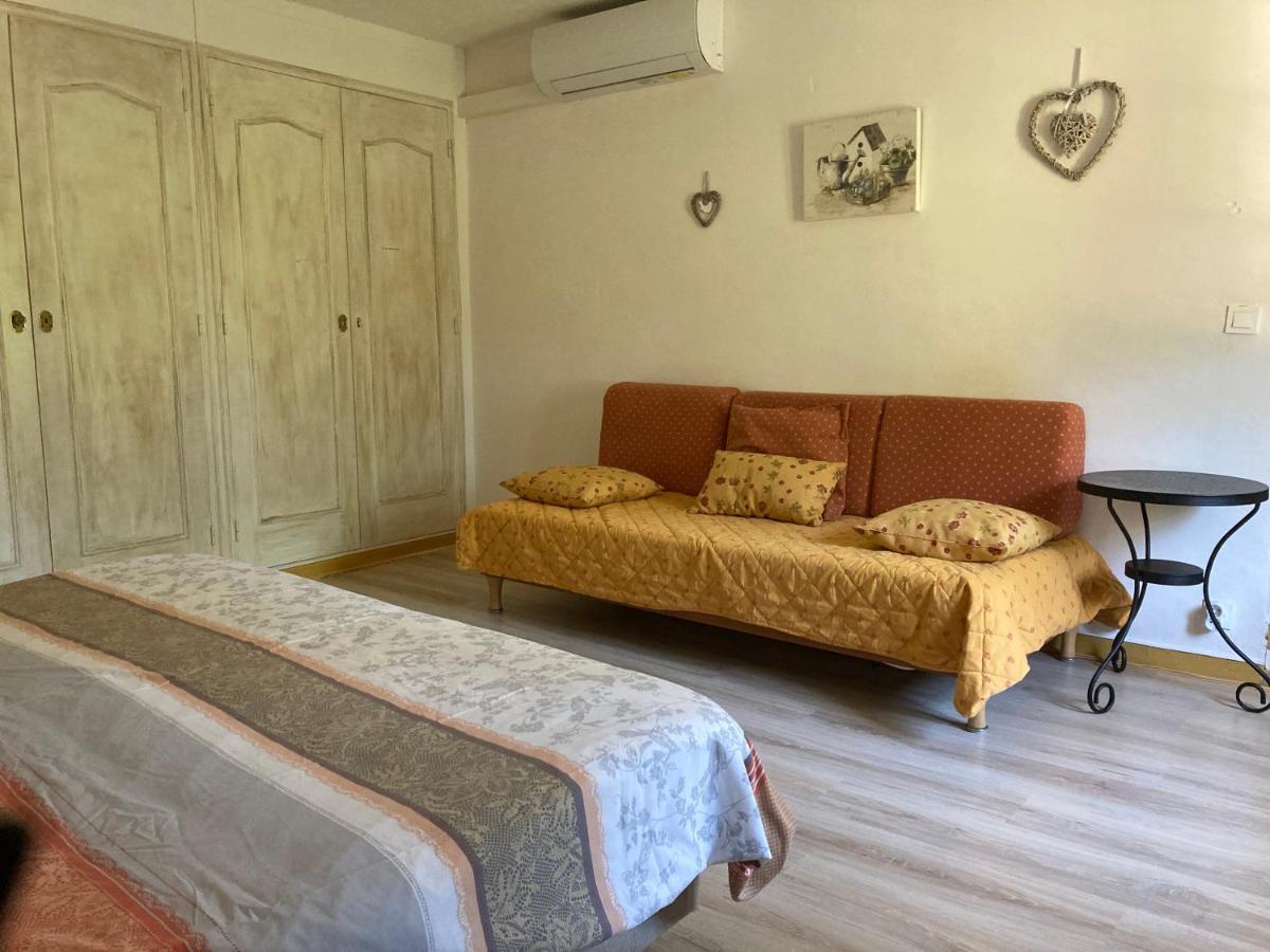 Domaine De La Provenc'Ane Villa Salernes Dış mekan fotoğraf